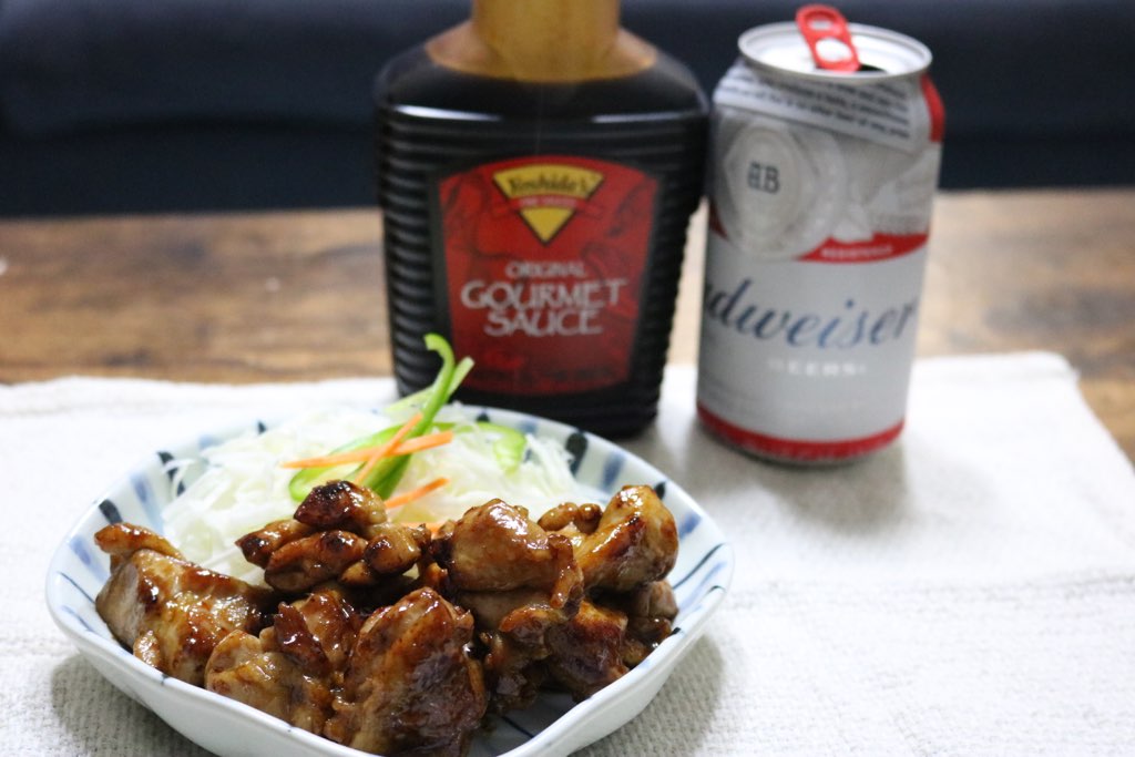 コレだけで味がキマる ヨシダソース が万能すぎる 炒め物に 煮物に 隠し味に 1本あると大活躍するよ Roomie ルーミー