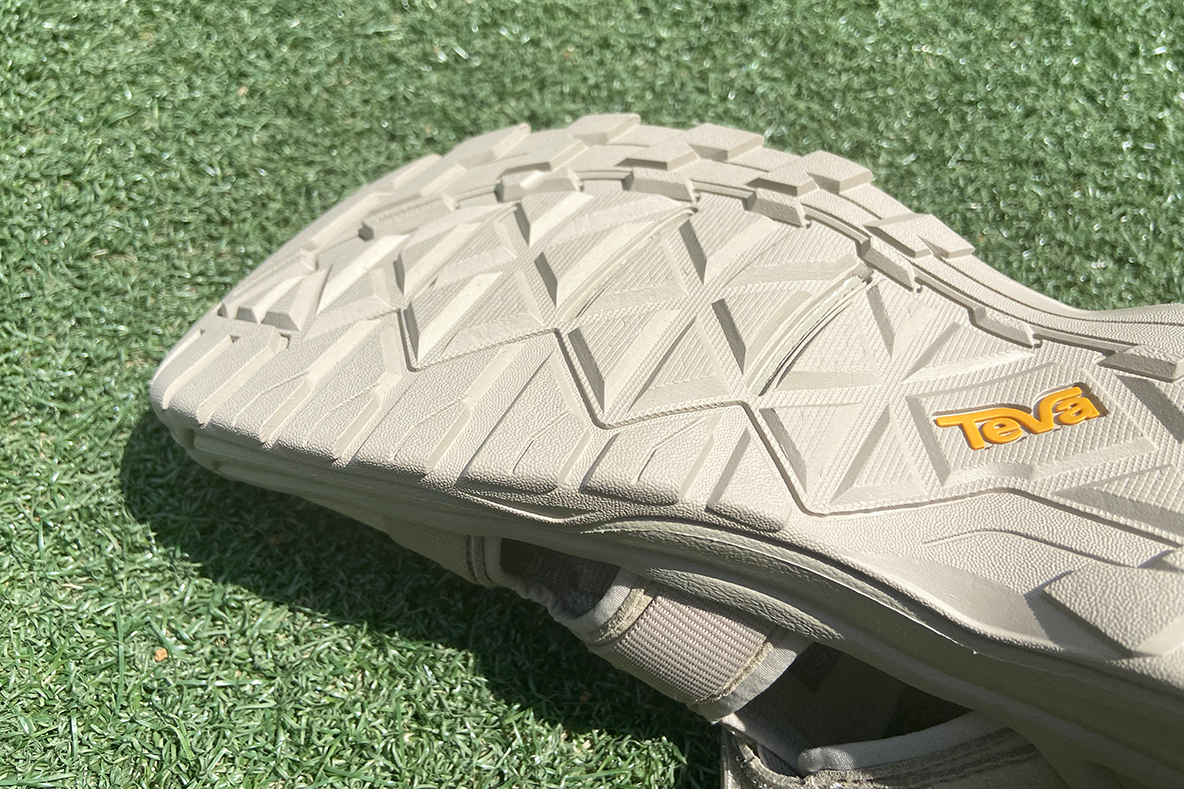 tevaのOMNIUM FAUX-SUEDE
