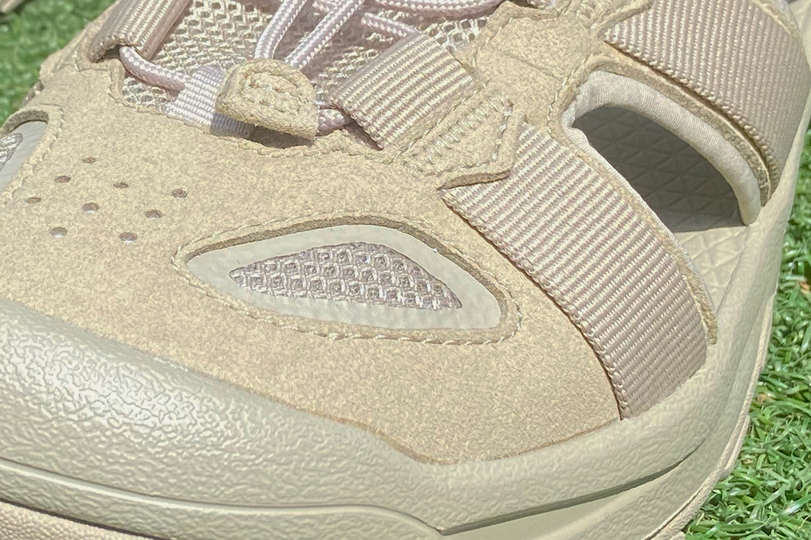 tevaのOMNIUM FAUX-SUEDE
