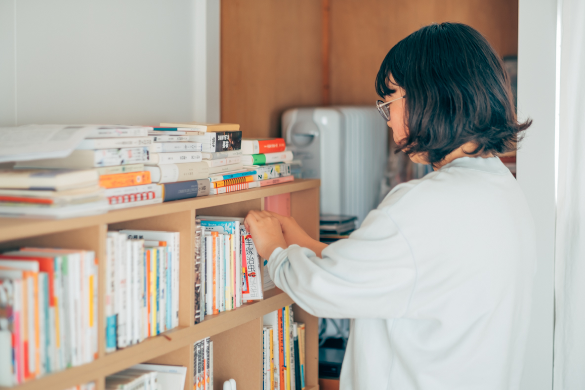 読書好き必見 本をインテリアの主役に楽しめる 本棚アイデアまとめ みんなの部屋 Roomie ルーミー