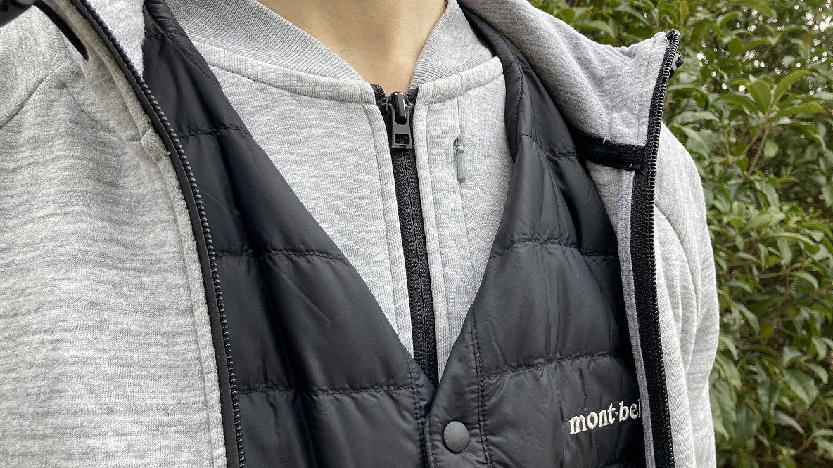 モンベルの スペリオダウンジャケット は着てるのを忘れるほど軽い Roomie ルーミー