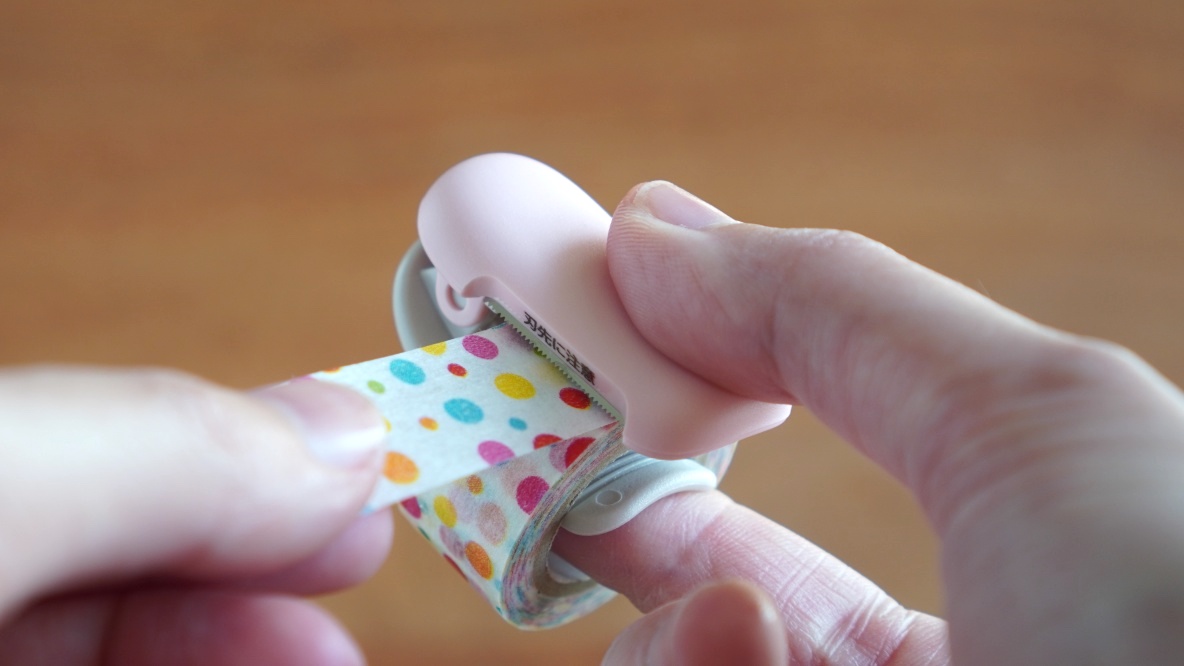 コクヨ 「テープカッターカルカット クリップタイプ」