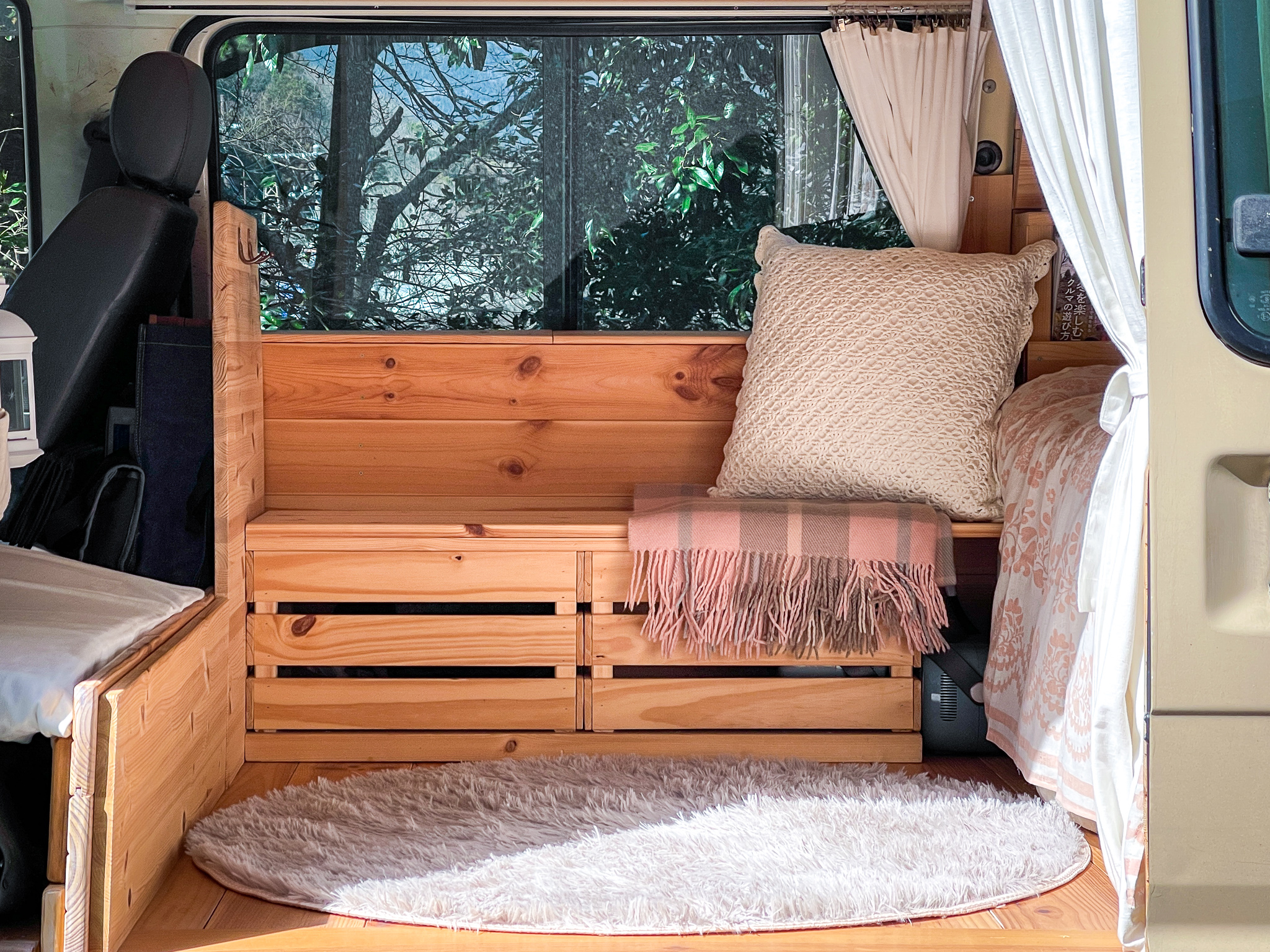 私たち夫婦が商用バンをdiyして 休日バンライフ をはじめたきっかけ 40万円弱で ボンゴブローニイ を購入するまでと今 これから Roomie ルーミー