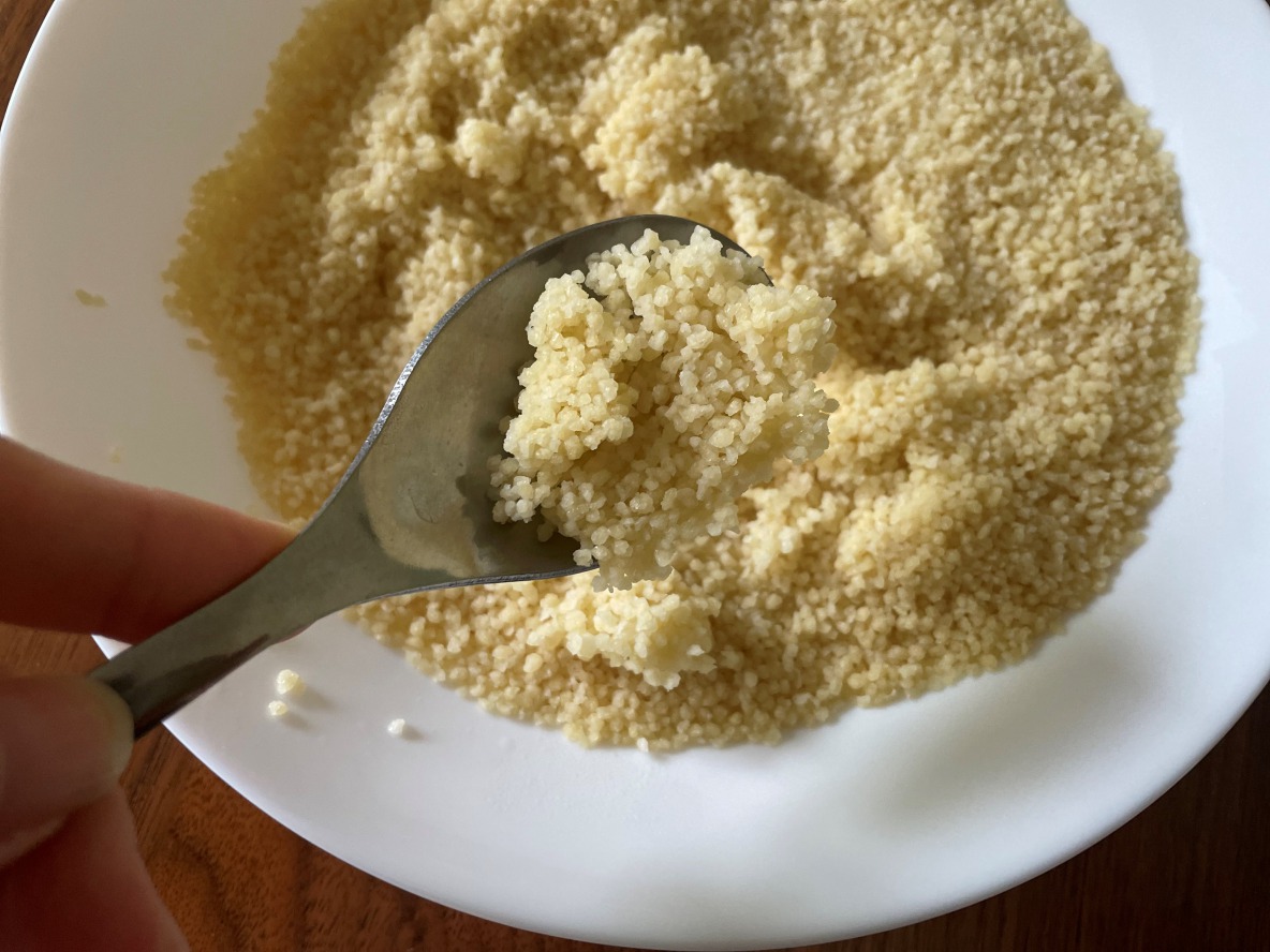 通称・世界最小のパスタ「クスクス」が適当ごはんの救世主だった! プチプチ食感が癖になる〜 | ROOMIE(ルーミー)