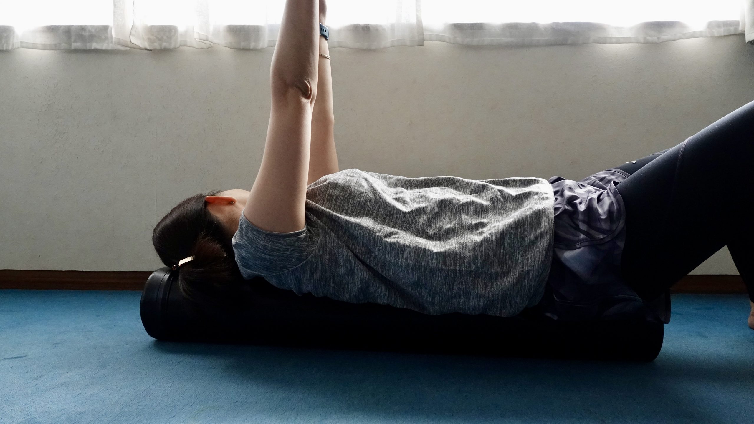 背中をほぐしたいならこのストレッチ用ポールが正解でした Roomie ルーミー