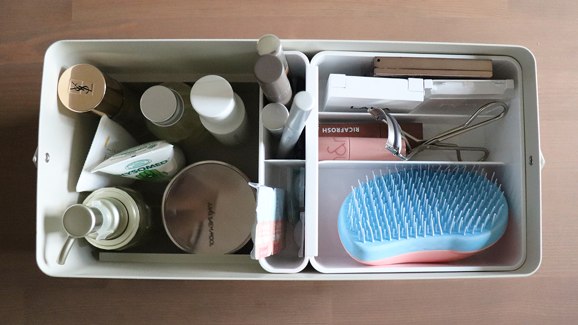 コスメの収納に如何ですか？ ポーチからコスメが飛び出してる人集まれ！ 「持ち運べる