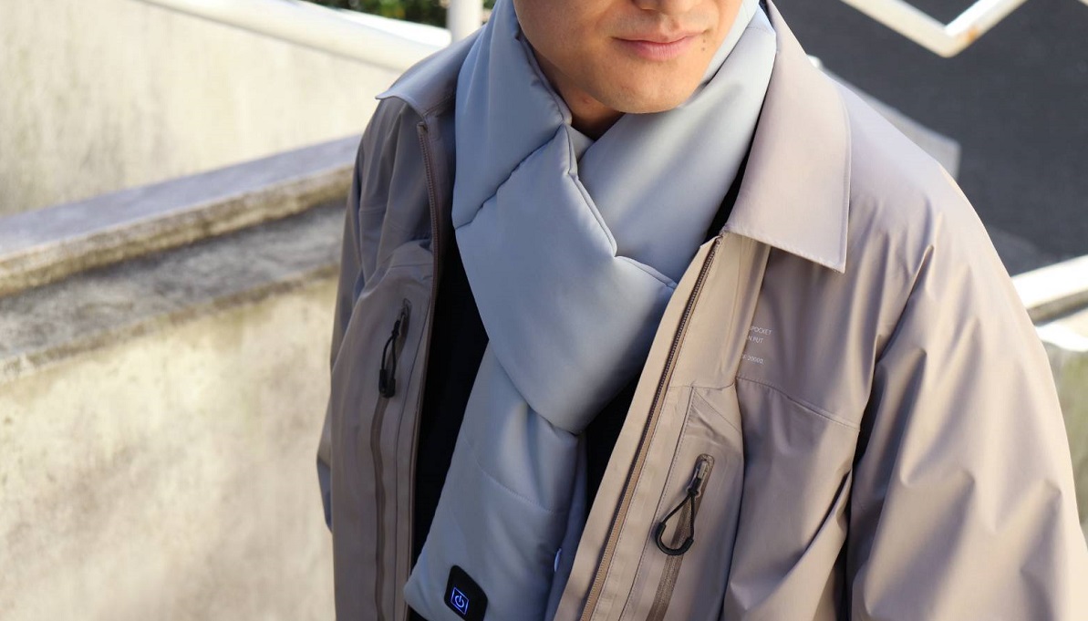 MAX55℃になる「電熱ネックウォーマー」で首・お腹・腰が真冬でも