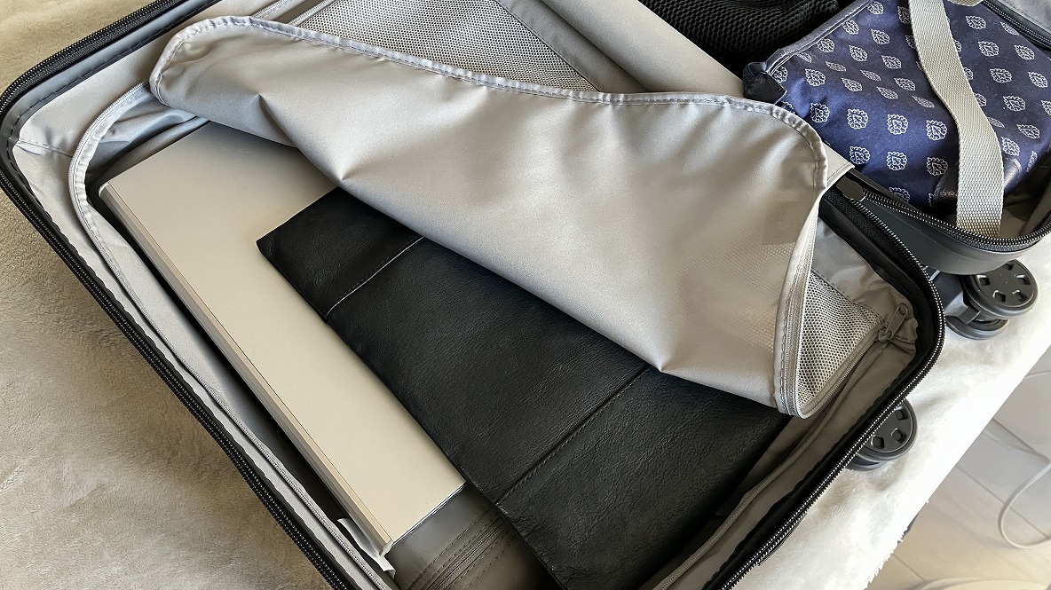 無印良品からついに「フロントオープン」のキャリーケースが登場