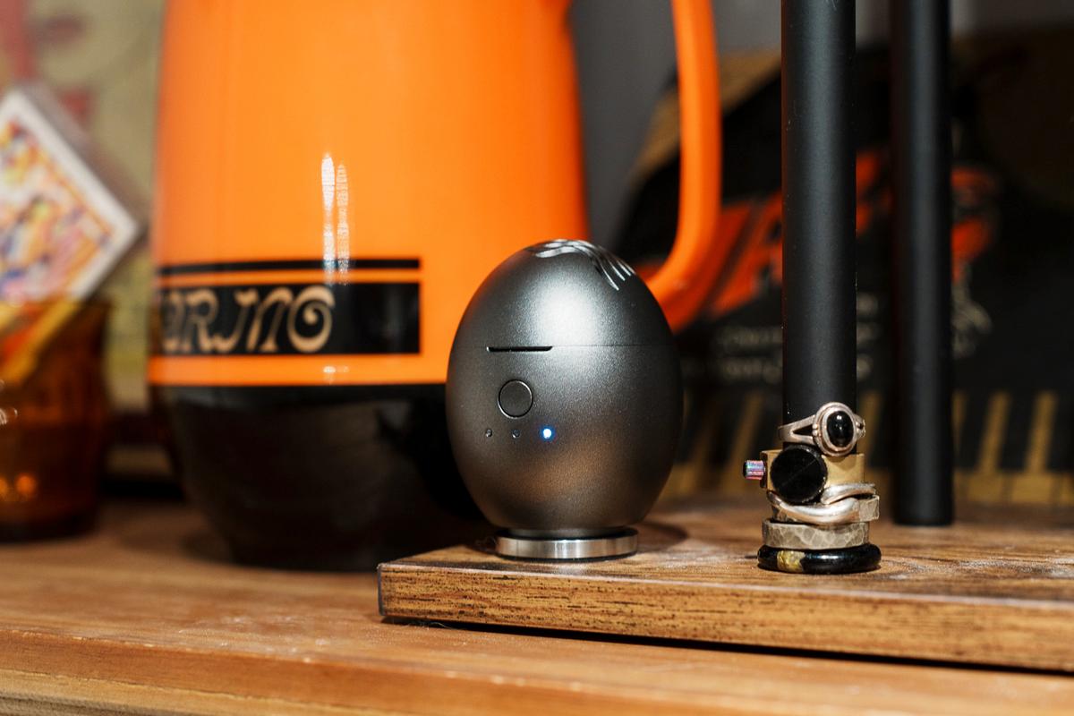 煙も灰もナシ！好きな香りをスイッチオンで楽しめる電子香炉「Orbby