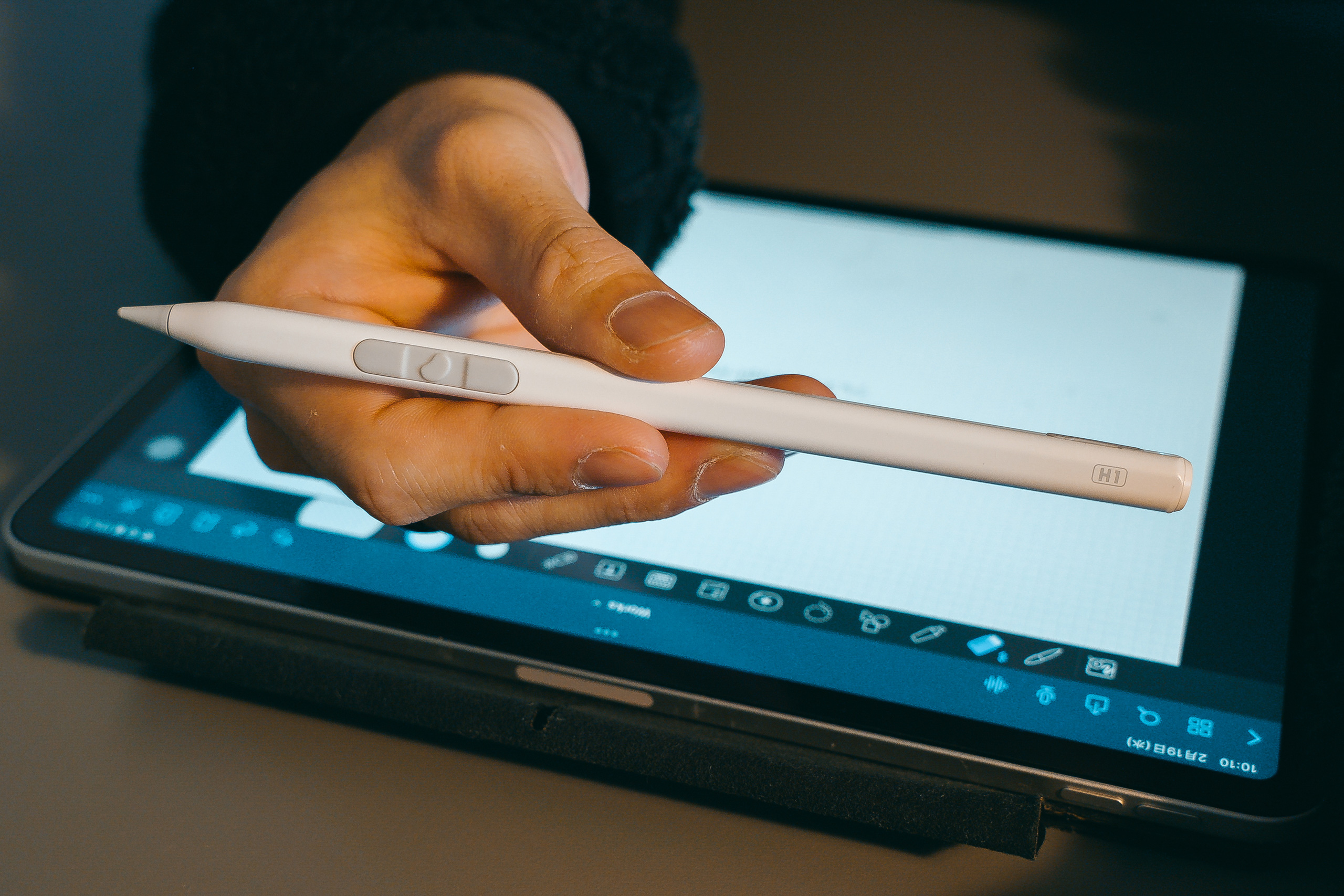 iPadでの作業がもっとサクサクに。物理ボタン搭載のジェネリックApple