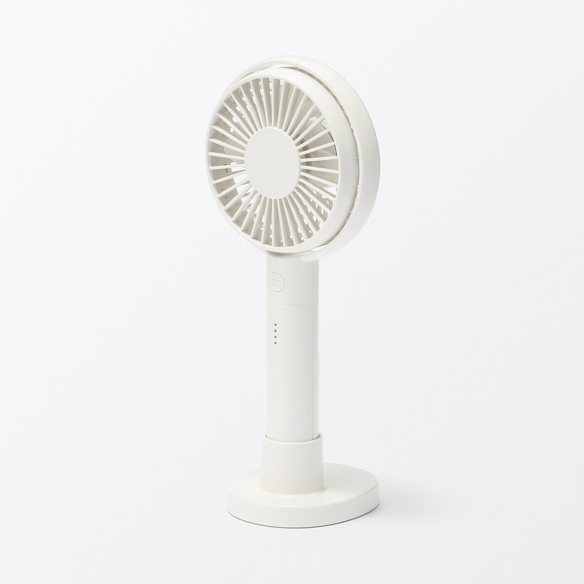 無印良品の新作ハンディファン、持ち手に「まさかの仕掛け」が… これは