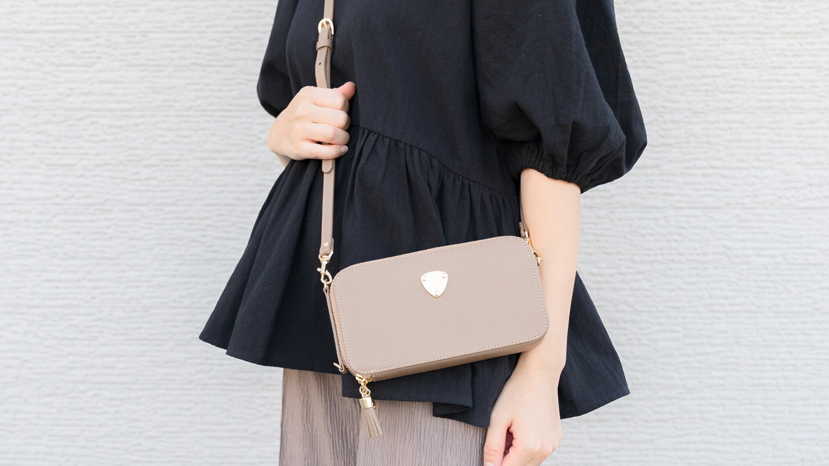 ATAO歴10年以上の私が惚れ直したのは、縦にも横にも使える「お財布