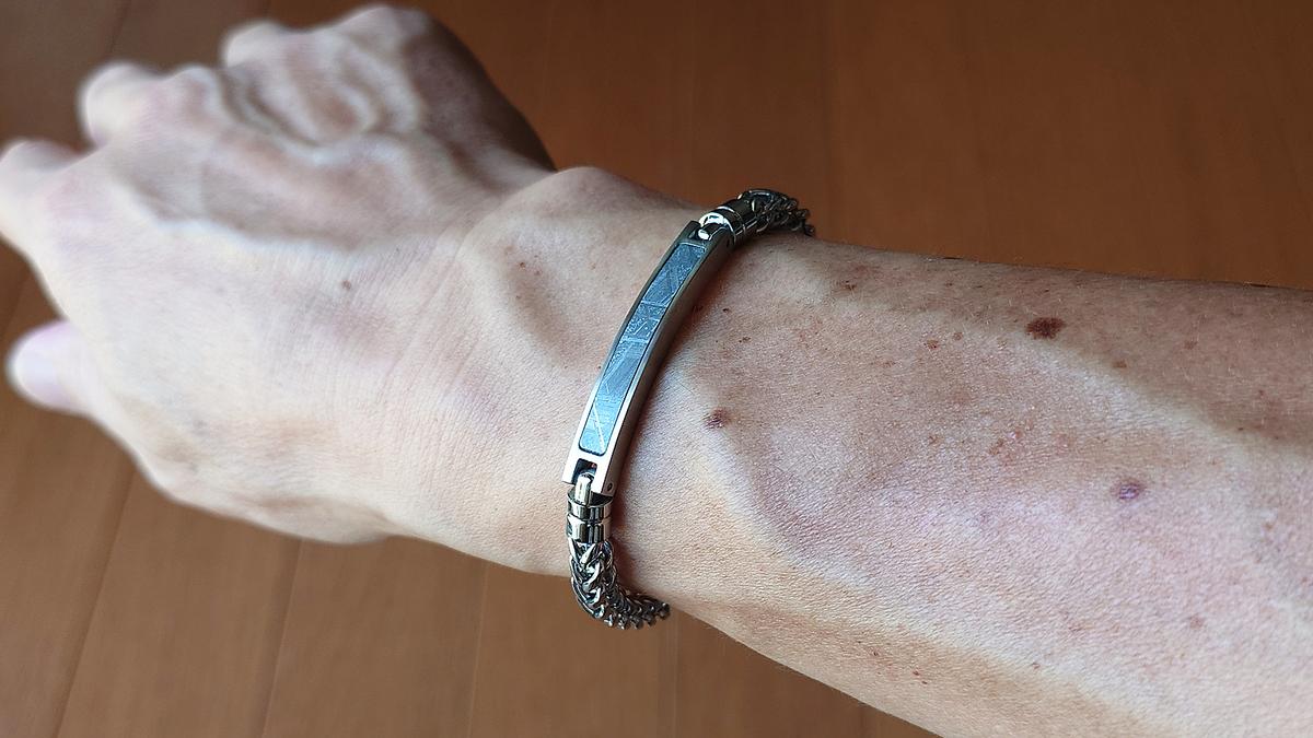 meteoritebracelet2.jpg