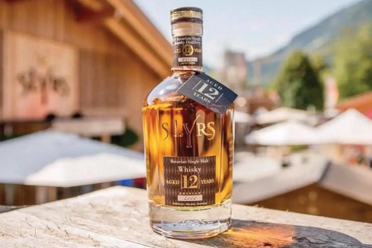 SLYRS シュリアーズ シングルモルト ドイツ ウイスキー クラシック 日本初上陸のドイツウイスキーが傑作と評されるワケ。お酒好きへの