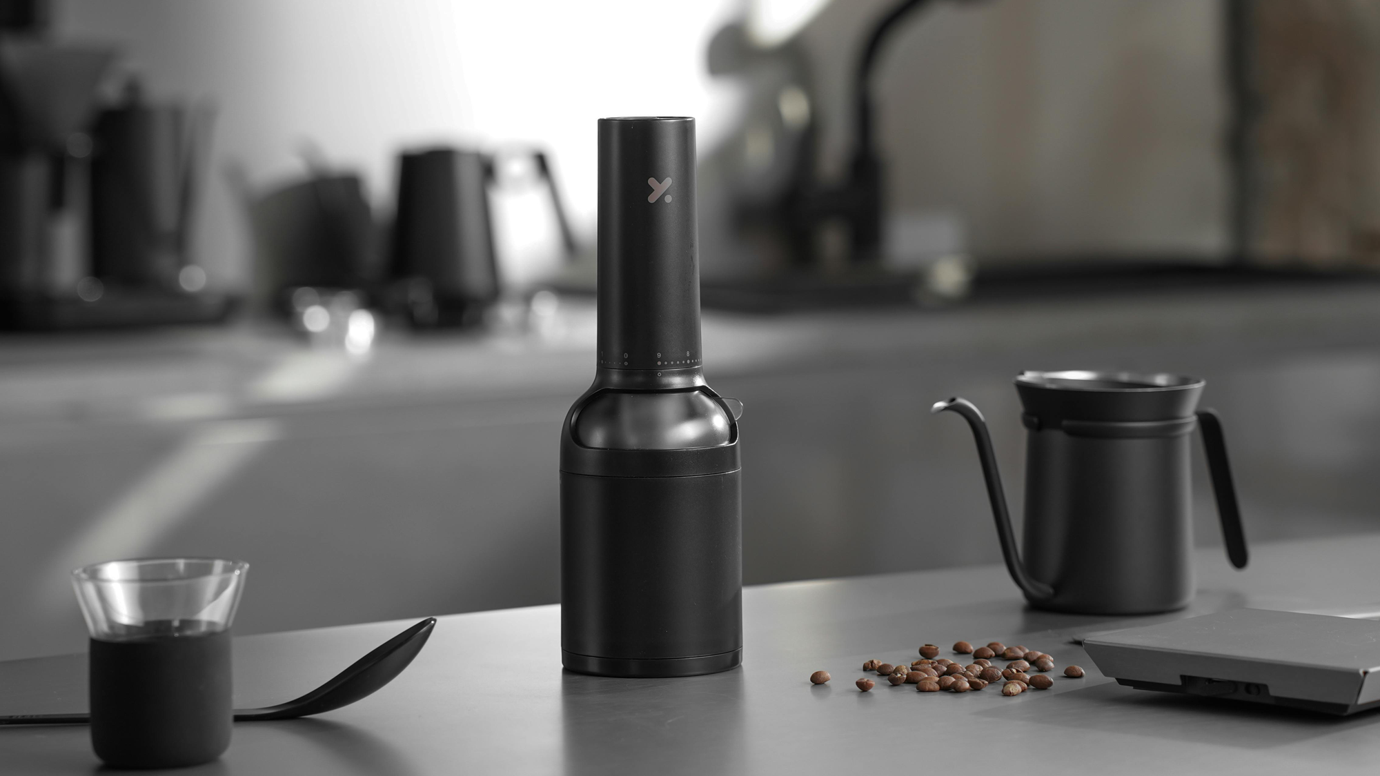 45段階の挽き目調整でこだわりの一杯を。キッチンで絵になる電動ミル