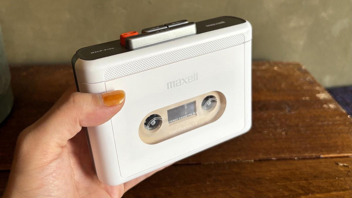 【世界に30台】カセットプレーヤー本体のみ 現代の便利さも兼ね備えた「カセットプレーヤー」。音楽を簡単に聴ける