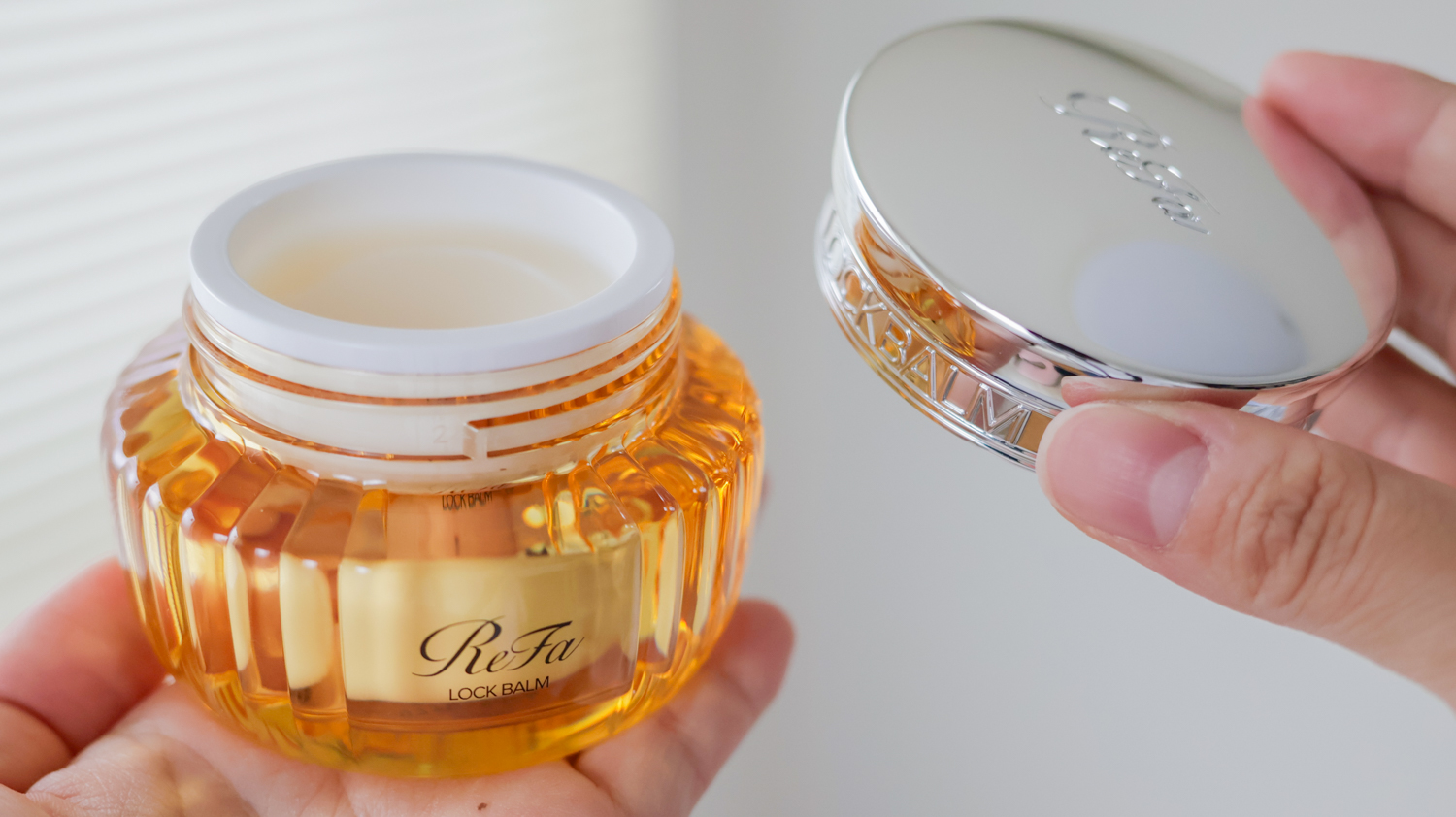 ReFa LOCK BALM 4個セット　リファロックバーム リファの新作バーム」がボブヘアの大正解だった！固めず程よく
