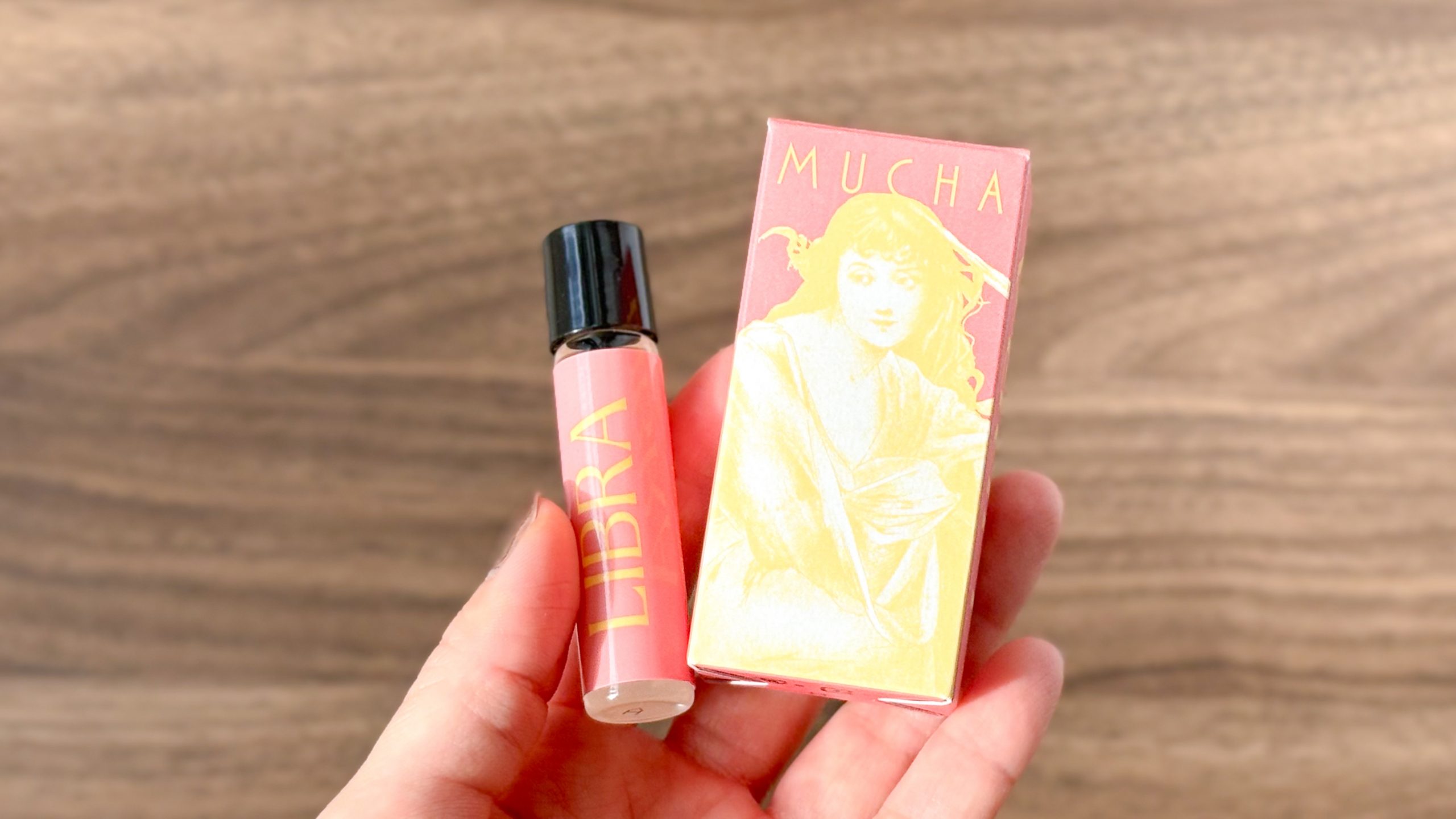 MUCHAの「香水未満なフレグランスオイル」が冬のお守りです | ROOMIE