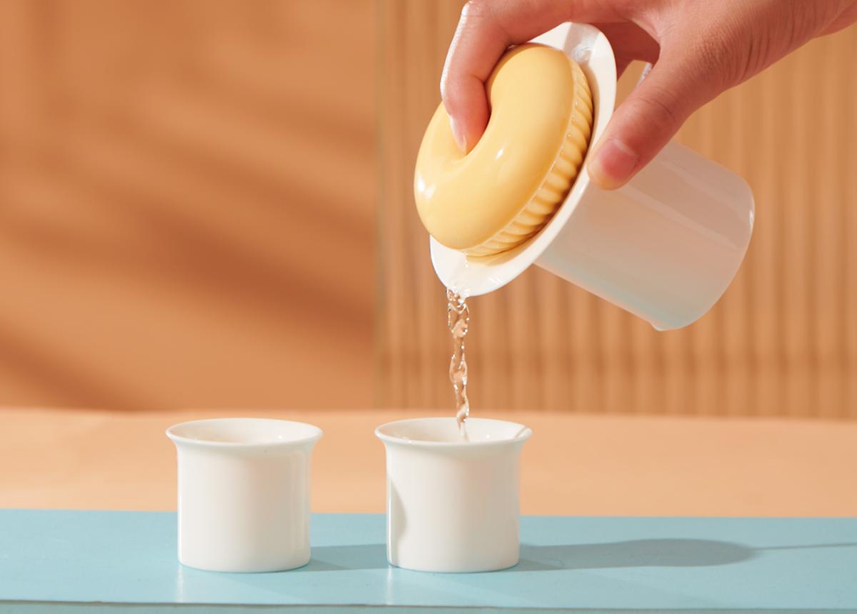 doughnutteaset1.jpg