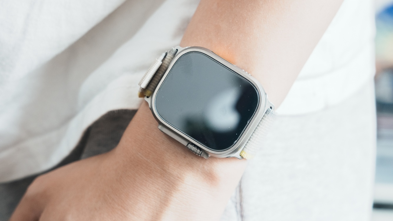 未開封 未使用 初代 Apple Watch Ultra 本体 あえて今「初代Apple Watch Ultra」を中古で購入。買っては手放してい