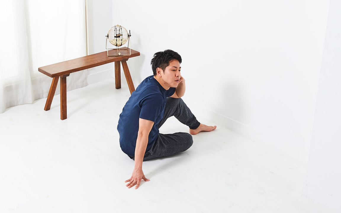 肩の筋肉を鍛える「寝っころがりながらトレ」Advance動作1