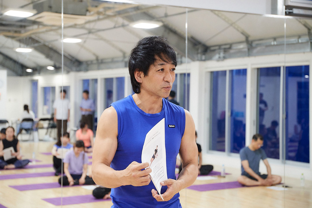 NSCAストレングス&コンディショニング・スペシャリストであり、パーソナルトレーナーの坂詰真二さん。参加者には本イベントのために特別に制作された講義資料も配布された。