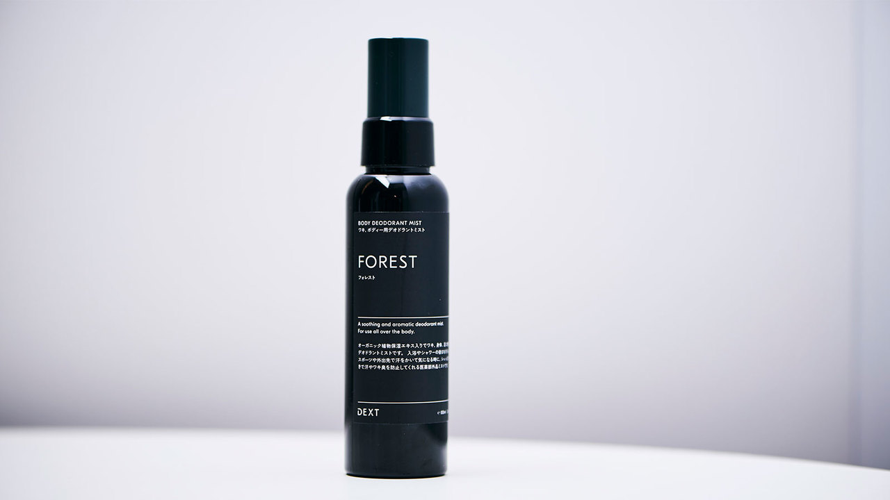 デオドラントミスト(医薬部外品、100ml)。