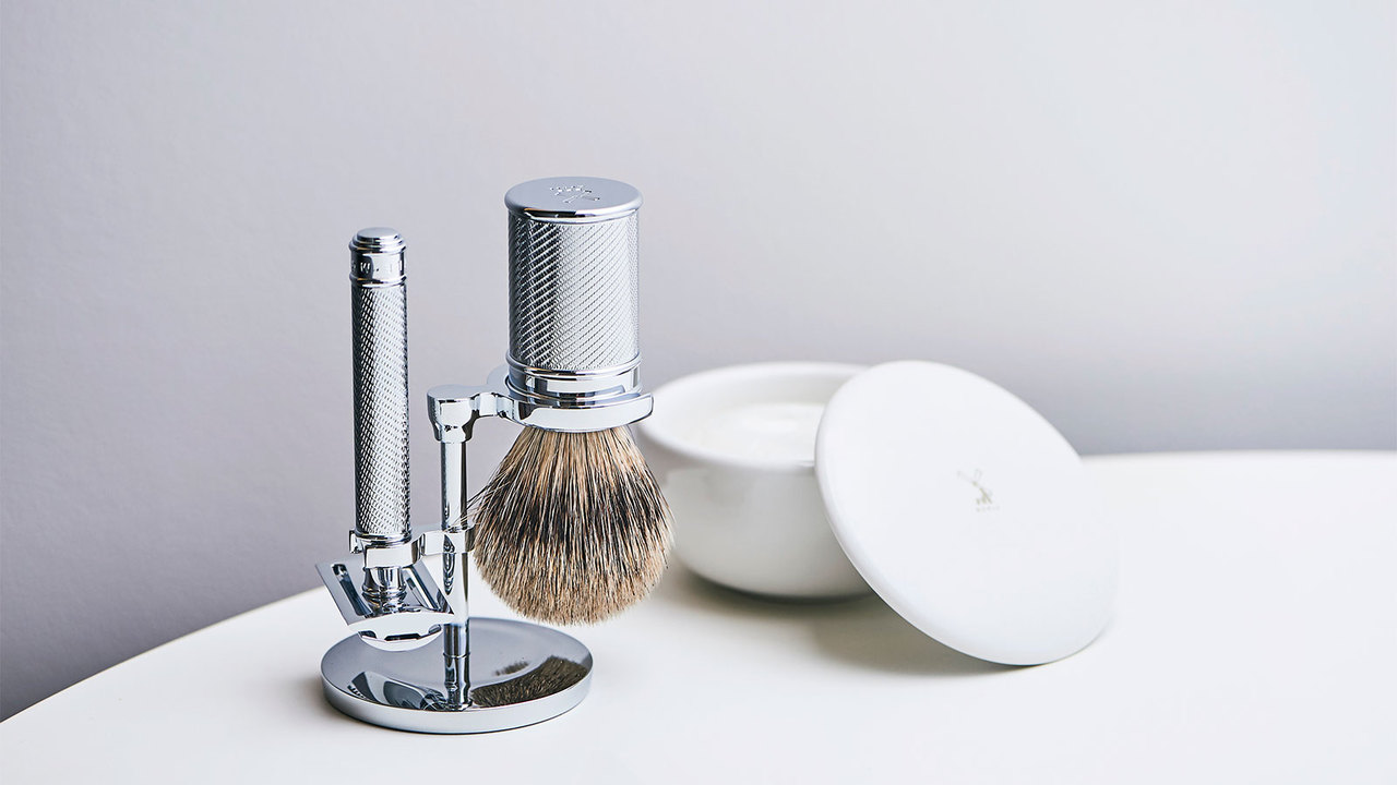 〈MÜHLE〉のシェービングセットとシェービングボウル