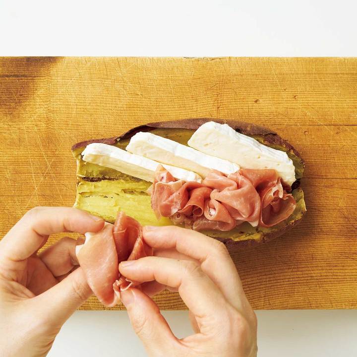 冷やし焼き芋のジャンボンフロマージュサンド