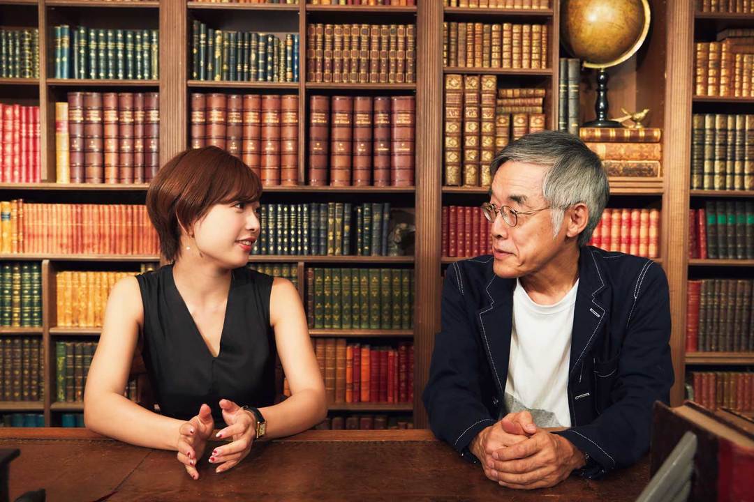 AV女優にして小説家の顔も持つ紗倉まなさんと、小説家にしてAV出演経験もあるという高橋源一郎さん。