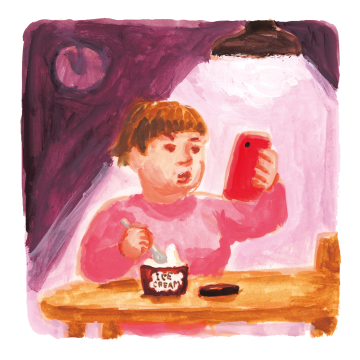 夜食が我慢できないOLの間食