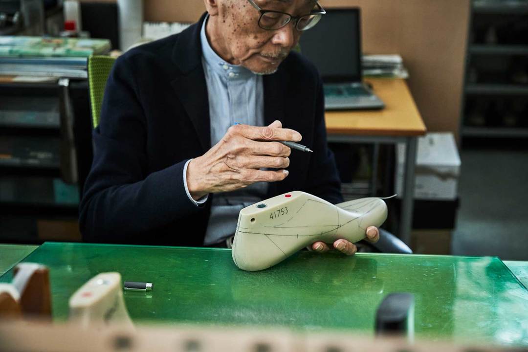 シューズクリエイターの大森敏明氏