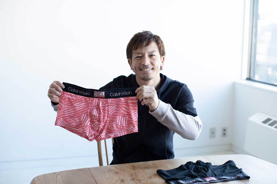 「こっちに決めました!」。熱い男は即断即決、思い悩まないのである。この一枚も勝負下着の仲間入り?
