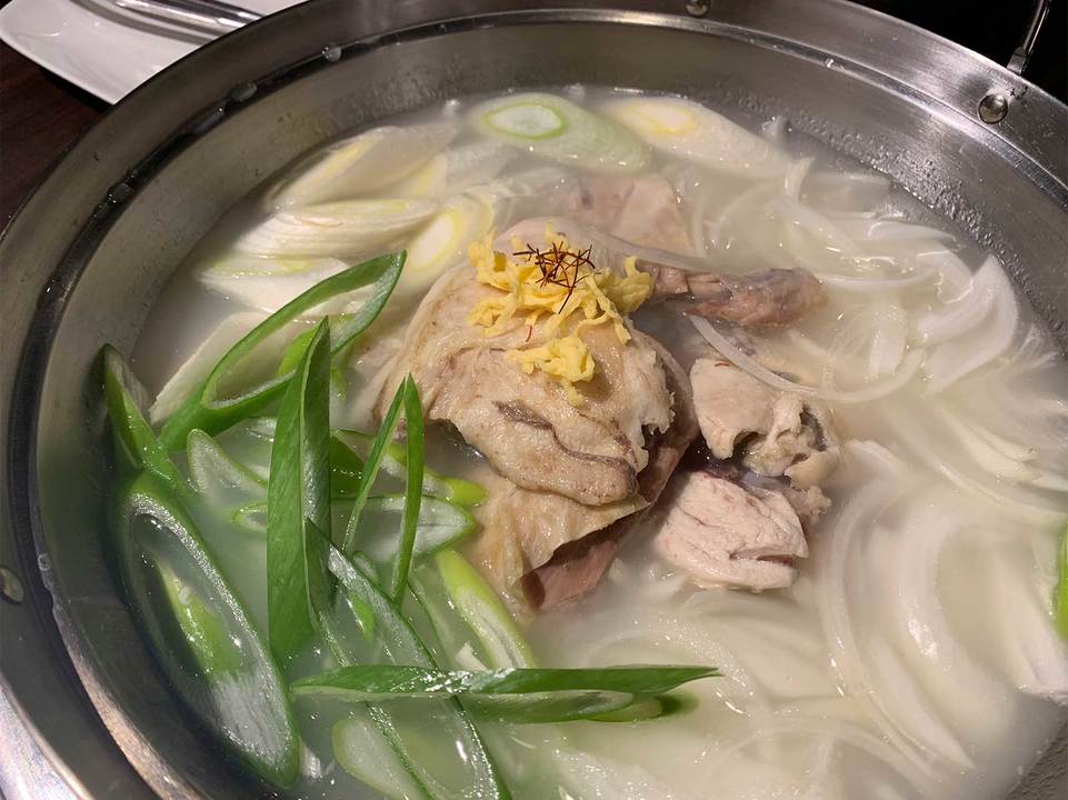 韓国料理「タッカンマリ」
