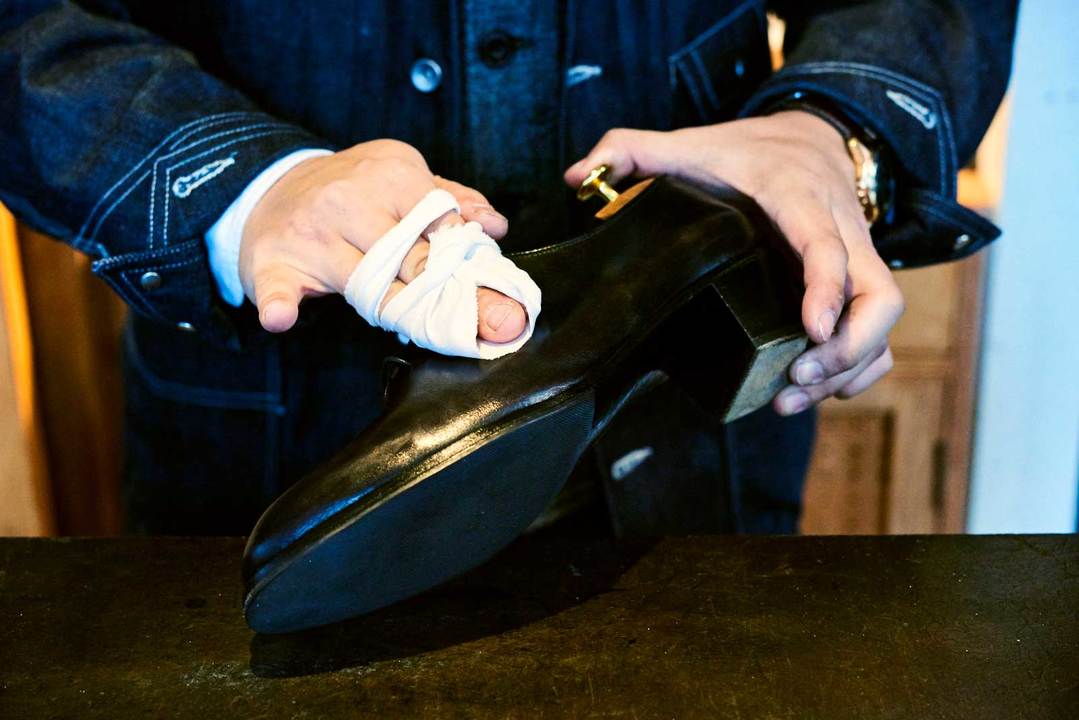 靴磨きの方法その10