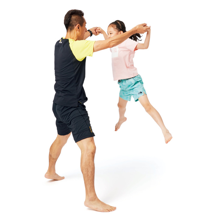 自宅でできる 親子のストレッチ体操 で カラダもココロもほぐれる Tarzan Web ターザンウェブ