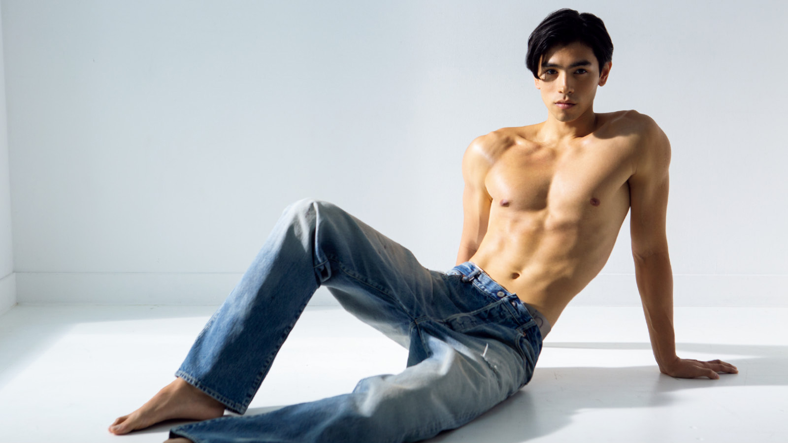 ターザン 表紙モデルのカラダづくりに迫る Tarzan Web ターザンウェブ