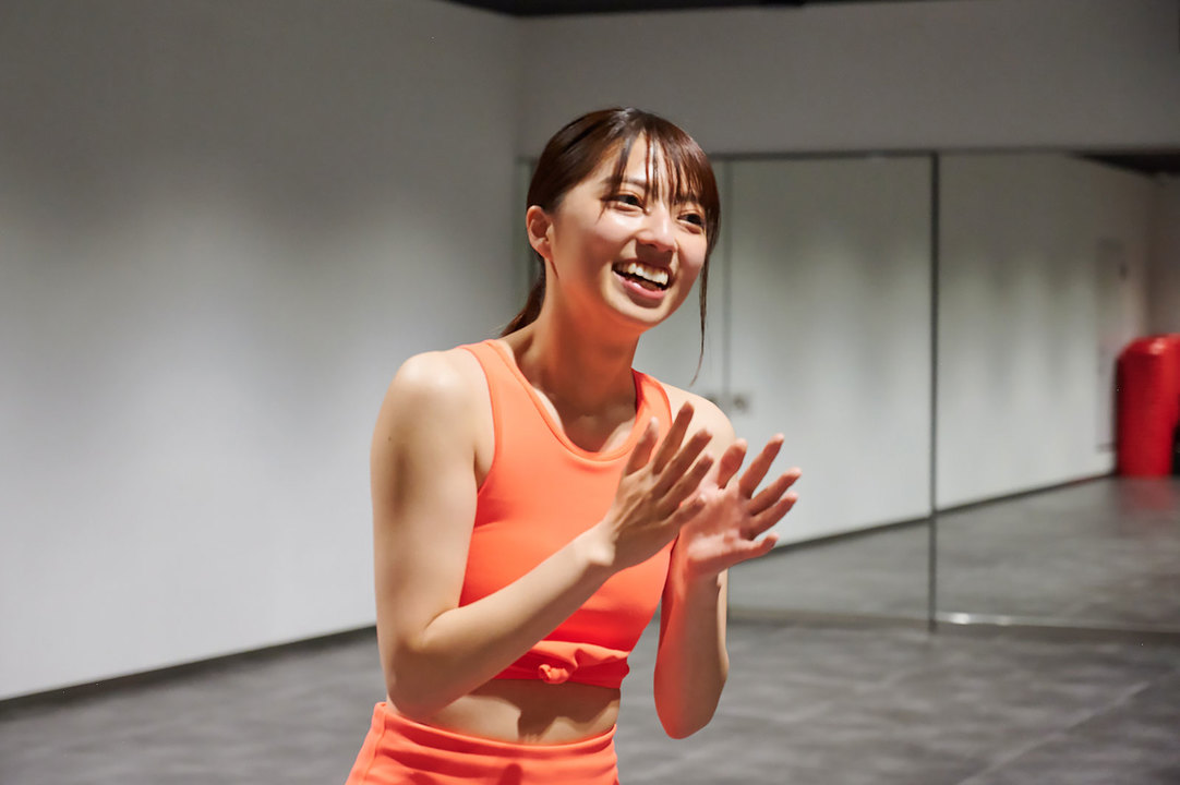 高見奈央