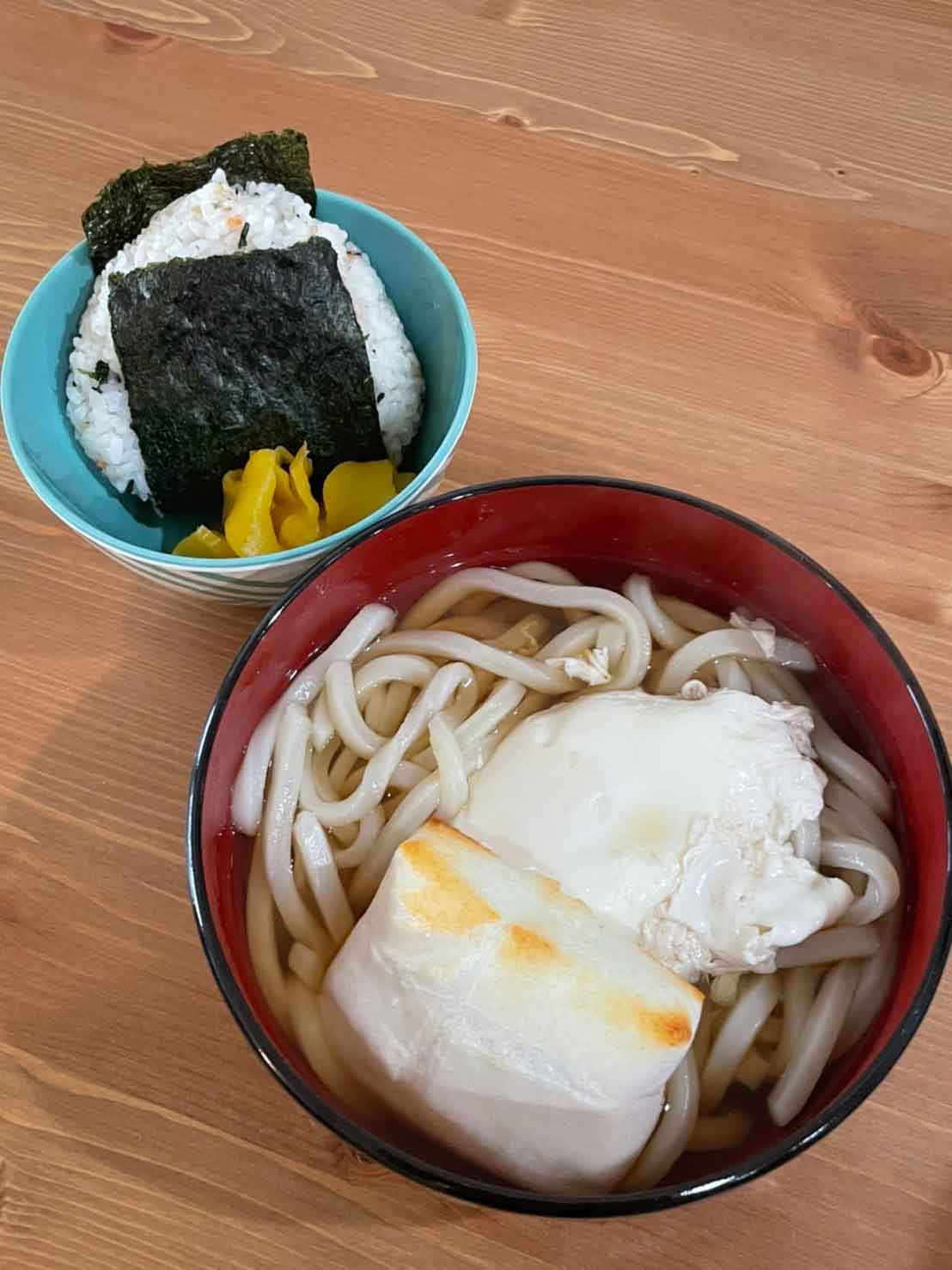 うどんとおにぎり